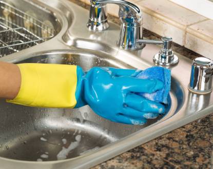 <p style="font-family: 'Poppins', sans-serif; font-weight: 700; font-size:24px;">DEEP CLEANING</p>